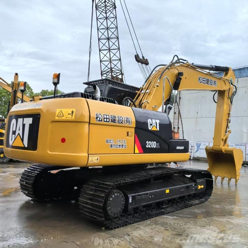 CAT 320D2 Gravemaskiner på larvebånd