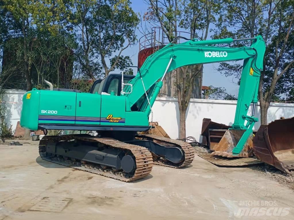 Kobelco SK 200 Gravemaskiner på larvebånd