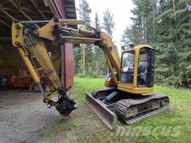Komatsu PC75 UU Gravemaskiner på larvebånd