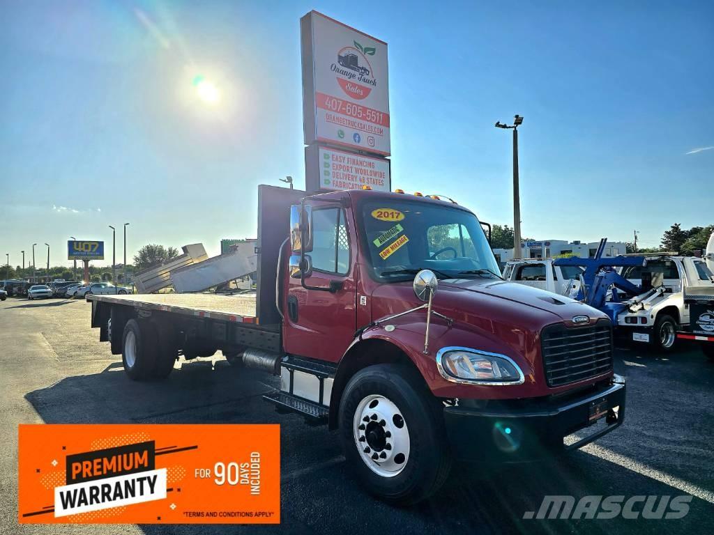 Freightliner M2 106 Lastbil med lad/Flatbed