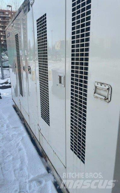 CAT XQ350, 600 Volt Dieselgeneratorer