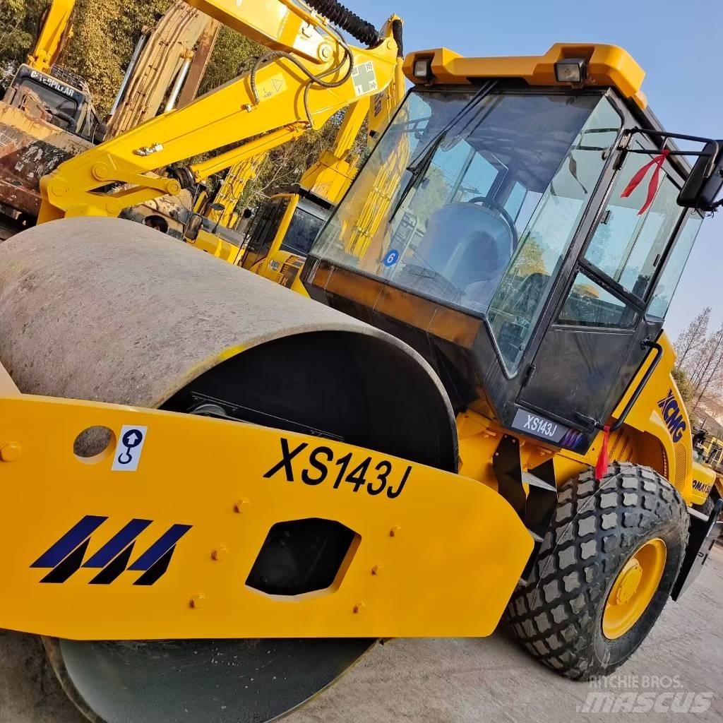 XCMG XS 142 J Enkelt tromle