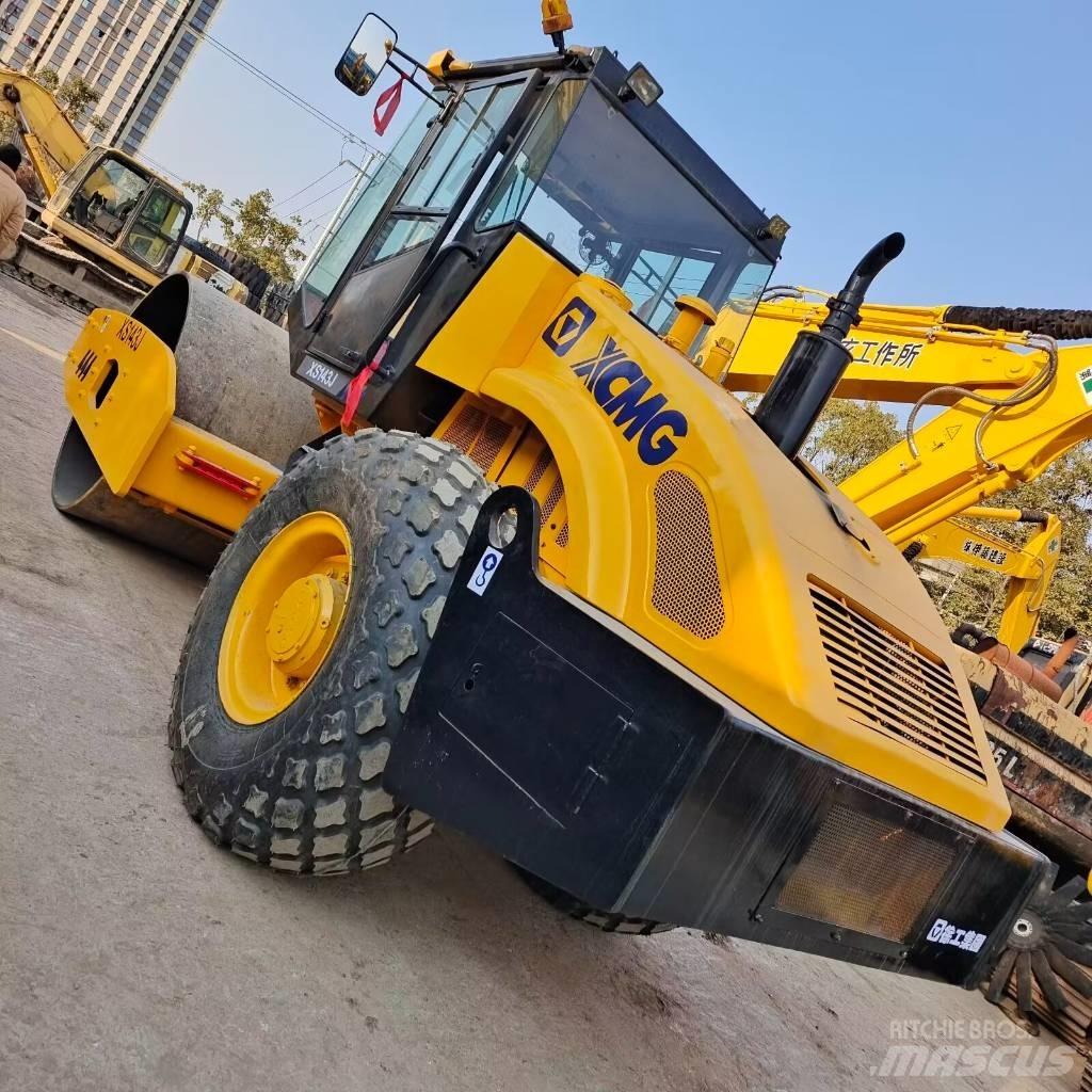 XCMG XS 142 J Enkelt tromle