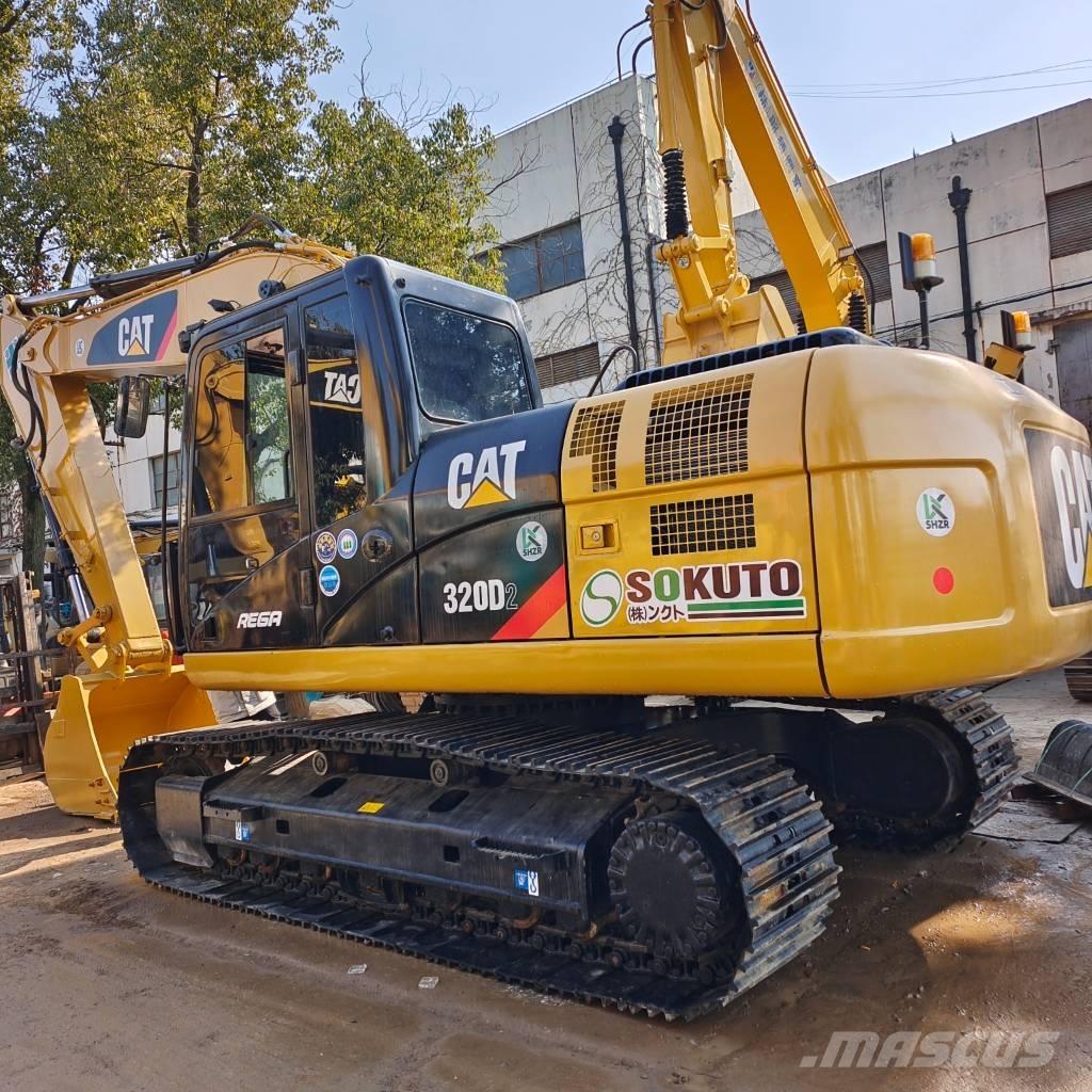 CAT 320 D2 Gravemaskiner på larvebånd