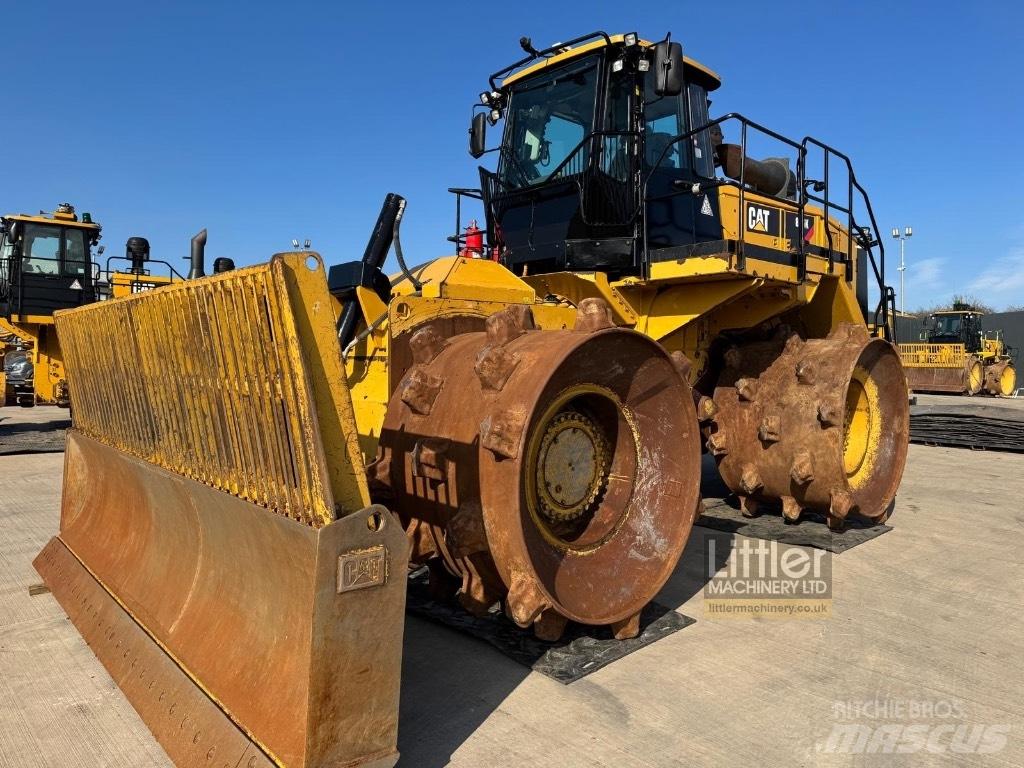 CAT 826K Affaldskompaktorer