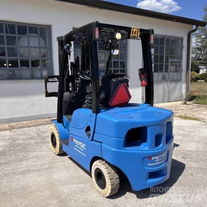 Yale GDP25LX Diesel gaffeltrucks