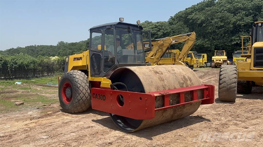 Dynapac CA 30 D Enkelt tromle