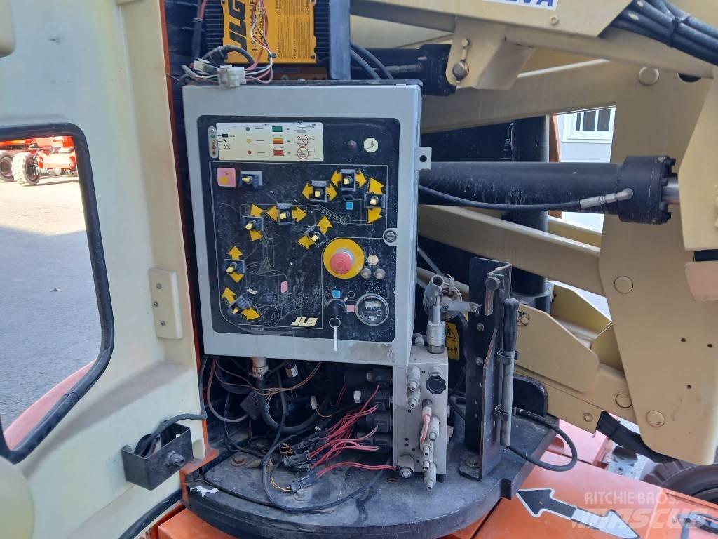 JLG E300AJP Bomlifte med knækarm