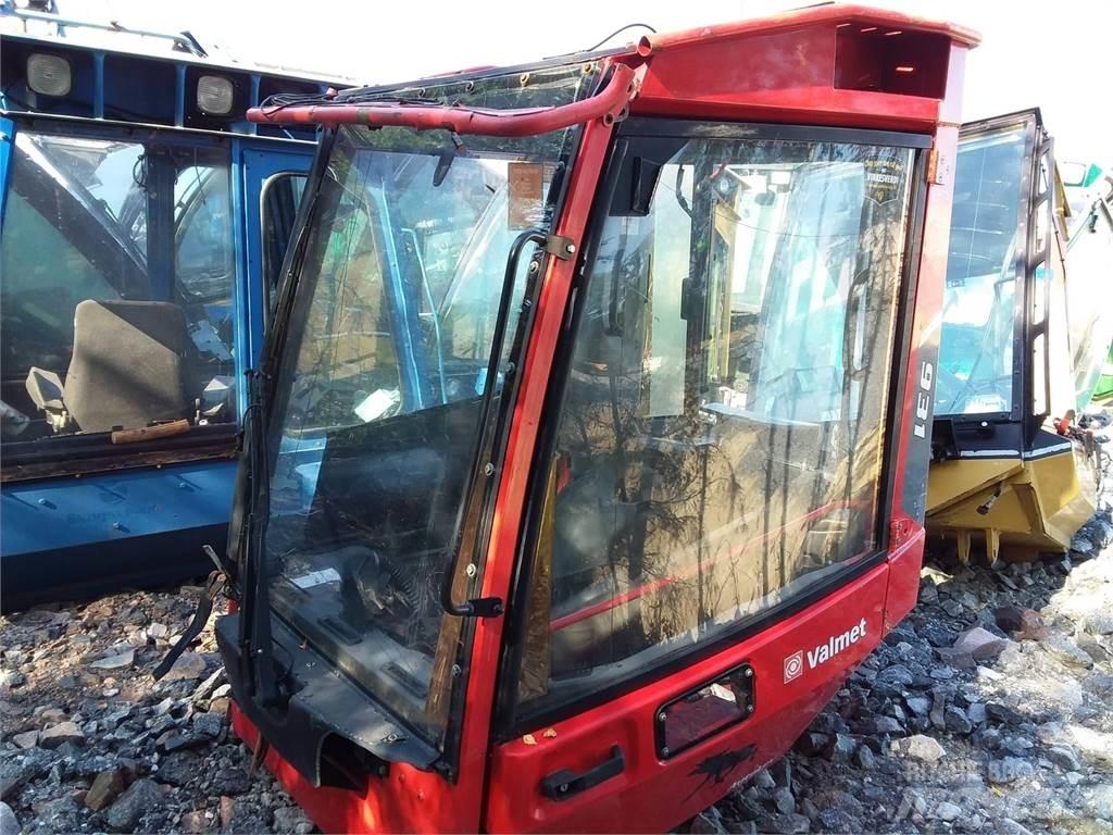 Valmet 931 Kabiner og interiør