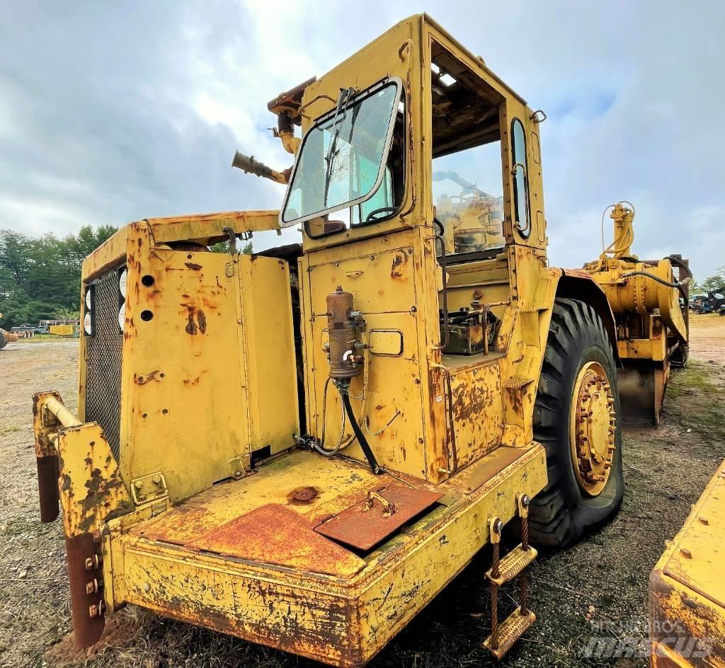 CAT 631 D Tankvogne - vand