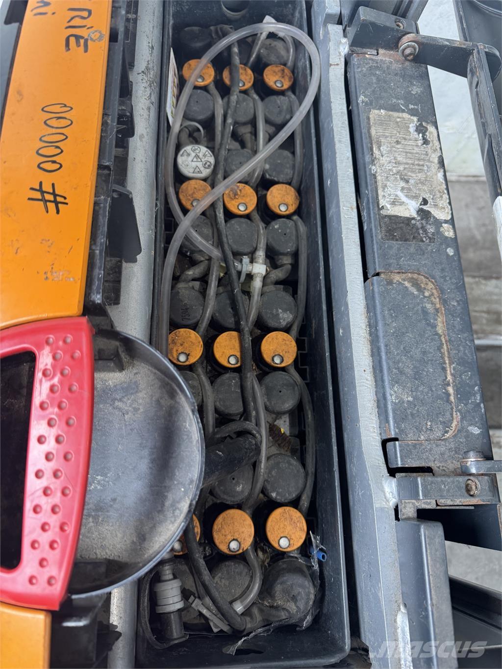 Still EXU-H18 Gaffelstabler med gående fører