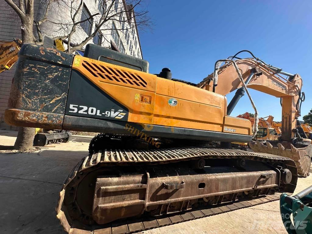 Hyundai Robex 520 VS Gravemaskiner på larvebånd
