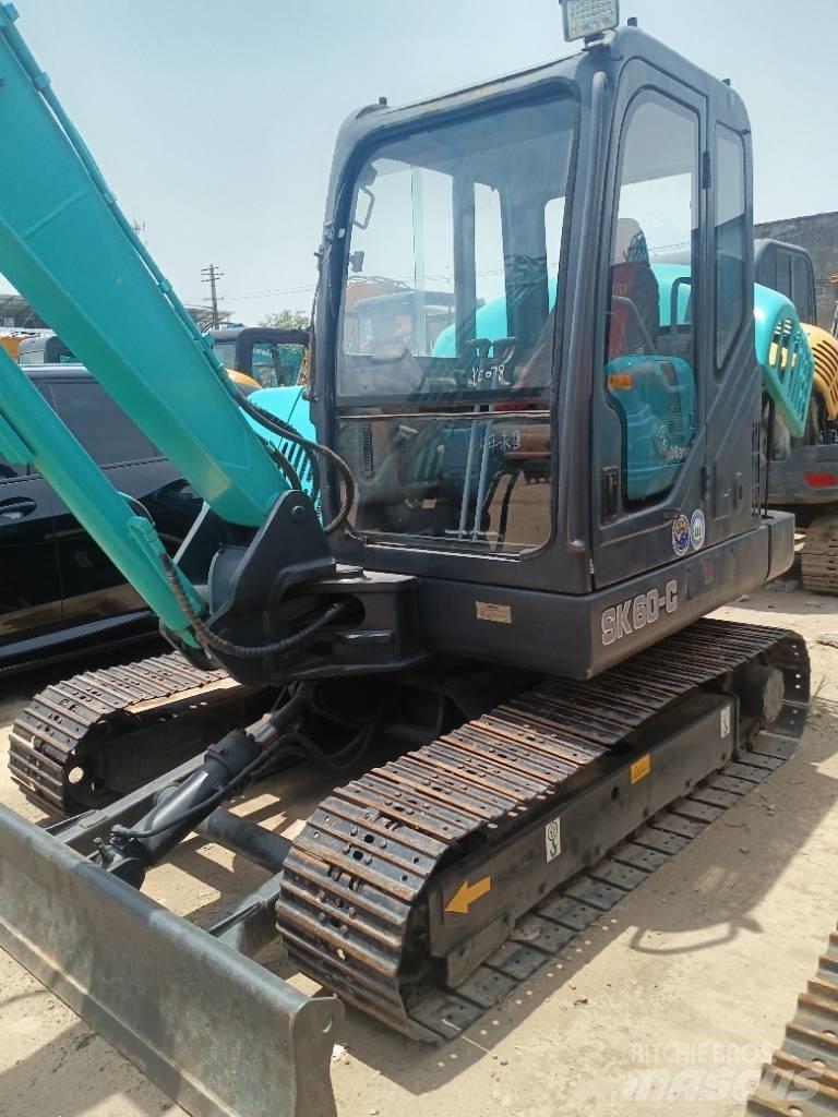 Kobelco SK 60 Gravemaskiner på larvebånd