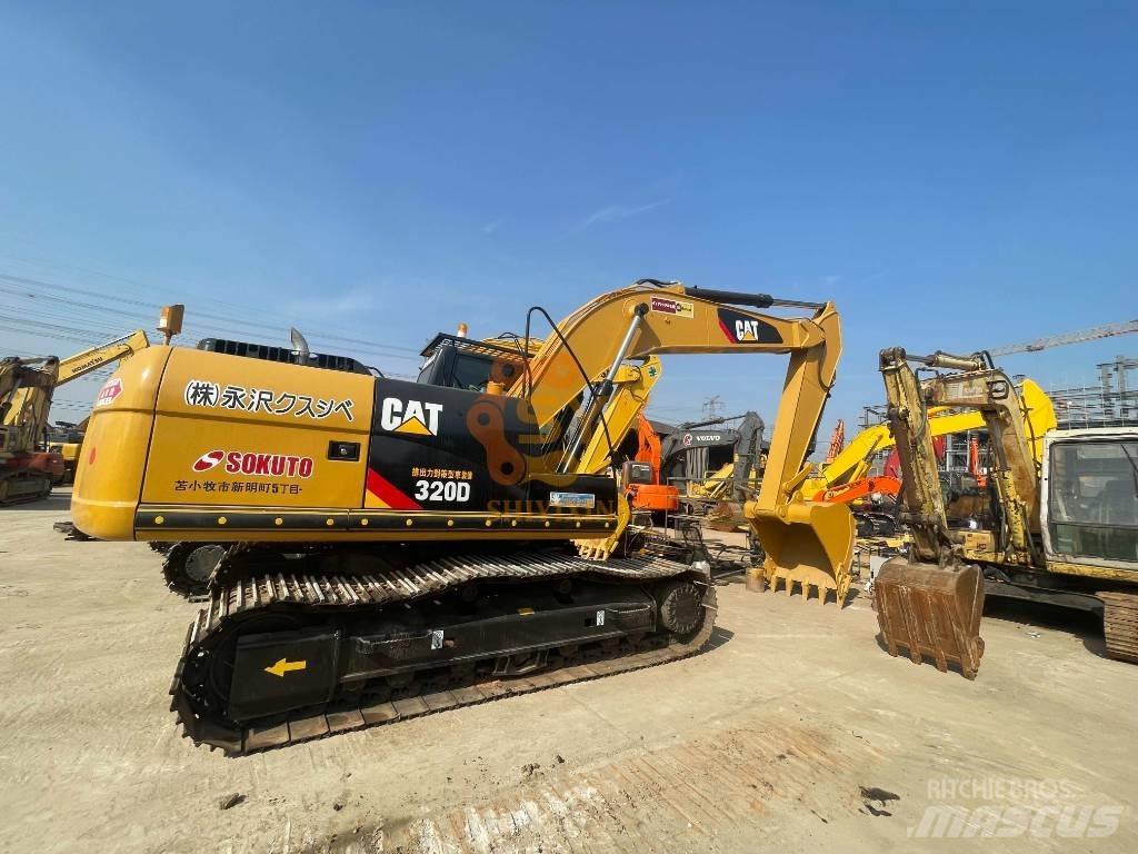 CAT 326 D2 Gravemaskiner på larvebånd