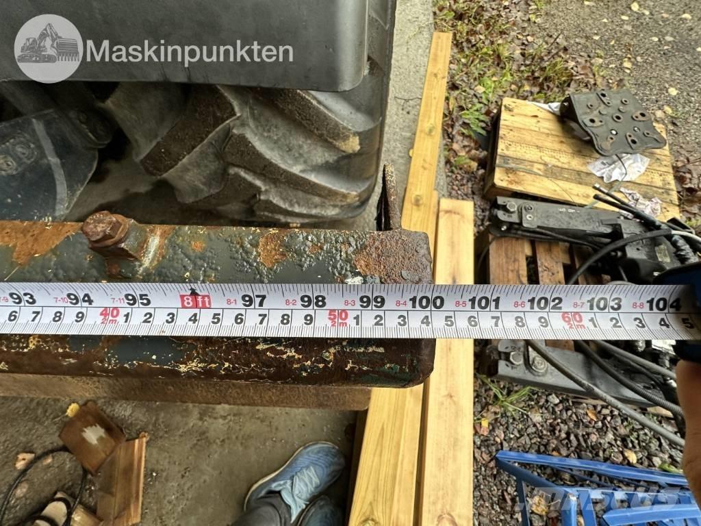 Komatsu PW 148-8 Gravemaskiner på hjul