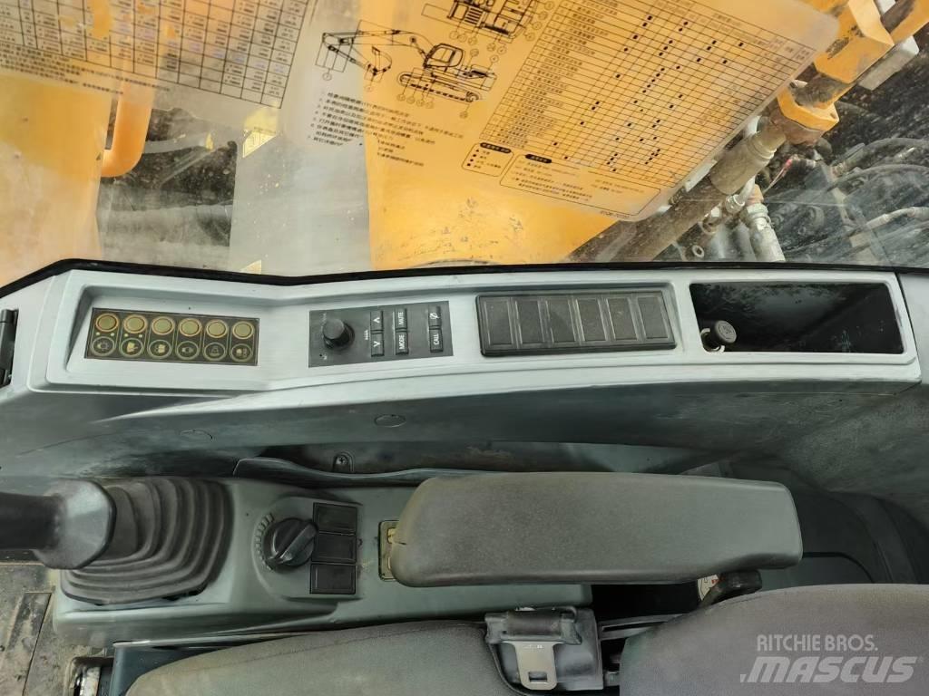 Hyundai R220LC-9S Gravemaskiner på larvebånd