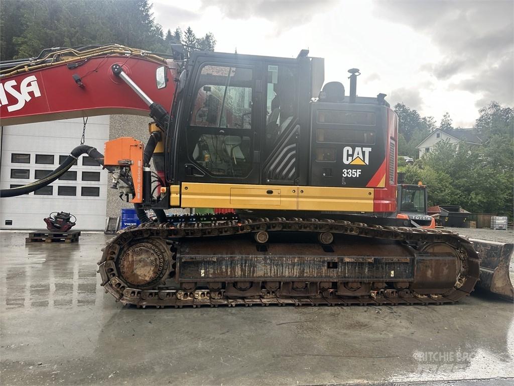 CAT 335 F L Overfladeboreudstyr / Borerigge