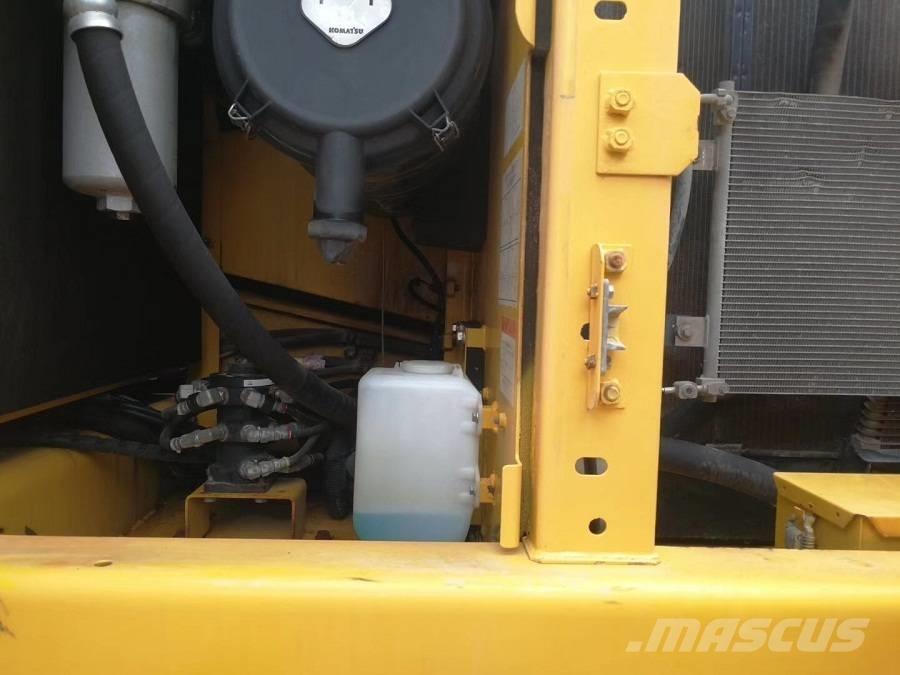 Komatsu pc200-8 Gravemaskiner på larvebånd