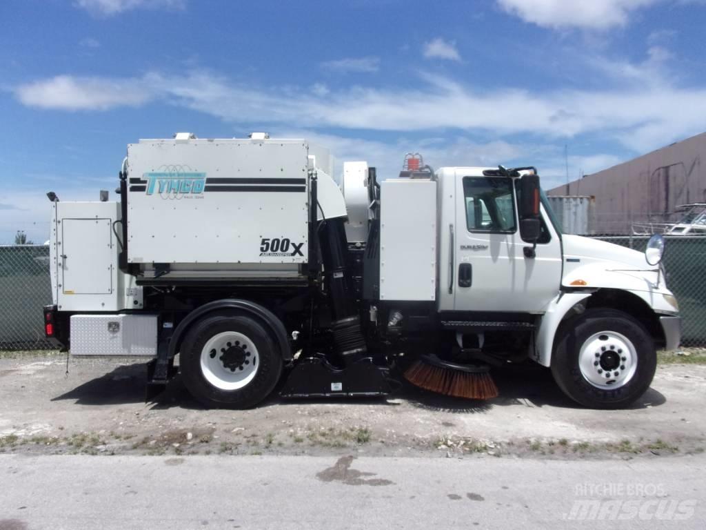 International 4300 Fejebiler