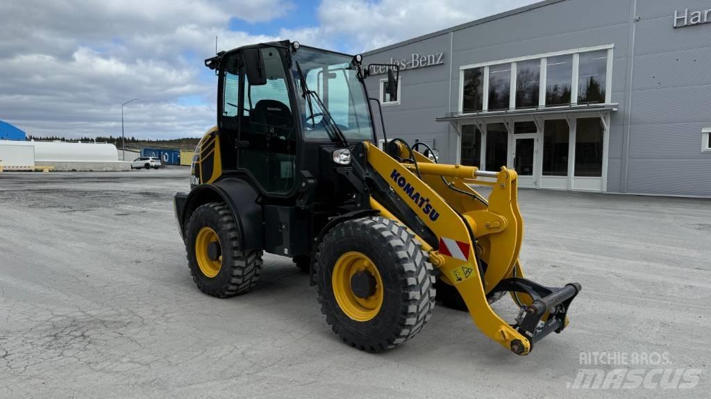 Komatsu WA 80 M Læssemaskiner på hjul