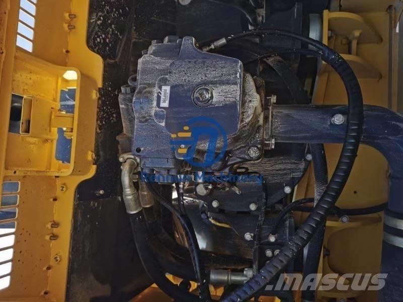 Komatsu PC360-7 Gravemaskiner på larvebånd
