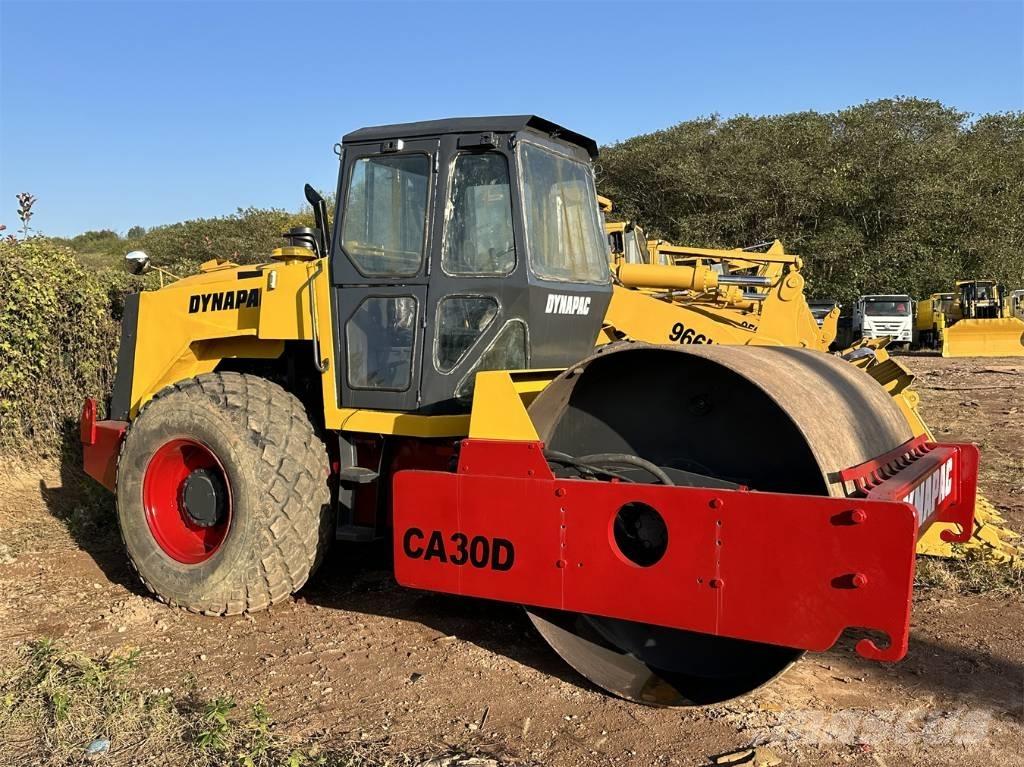 Dynapac CA 30 D Enkelt tromle
