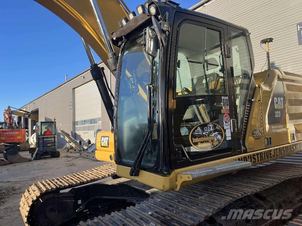 CAT 323 Nextgen Gravemaskiner på larvebånd