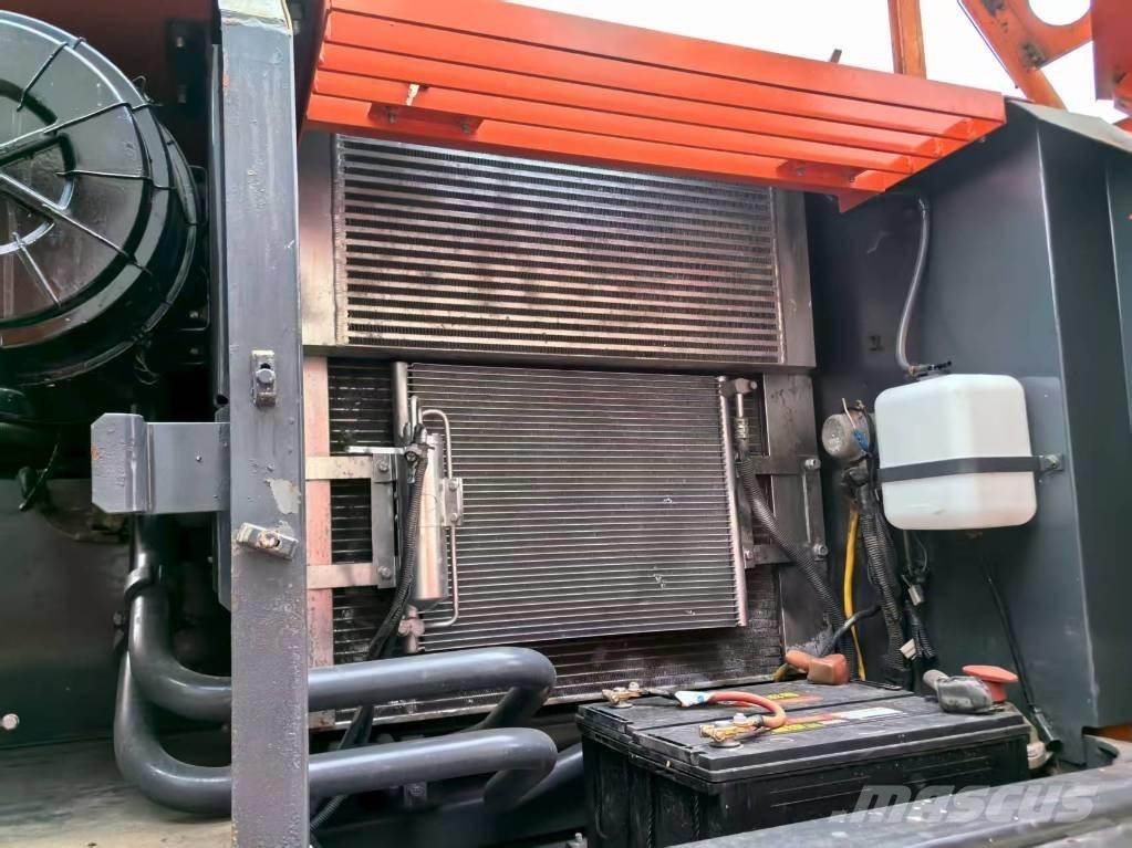 Hitachi ZX 240 HG Gravemaskiner på larvebånd