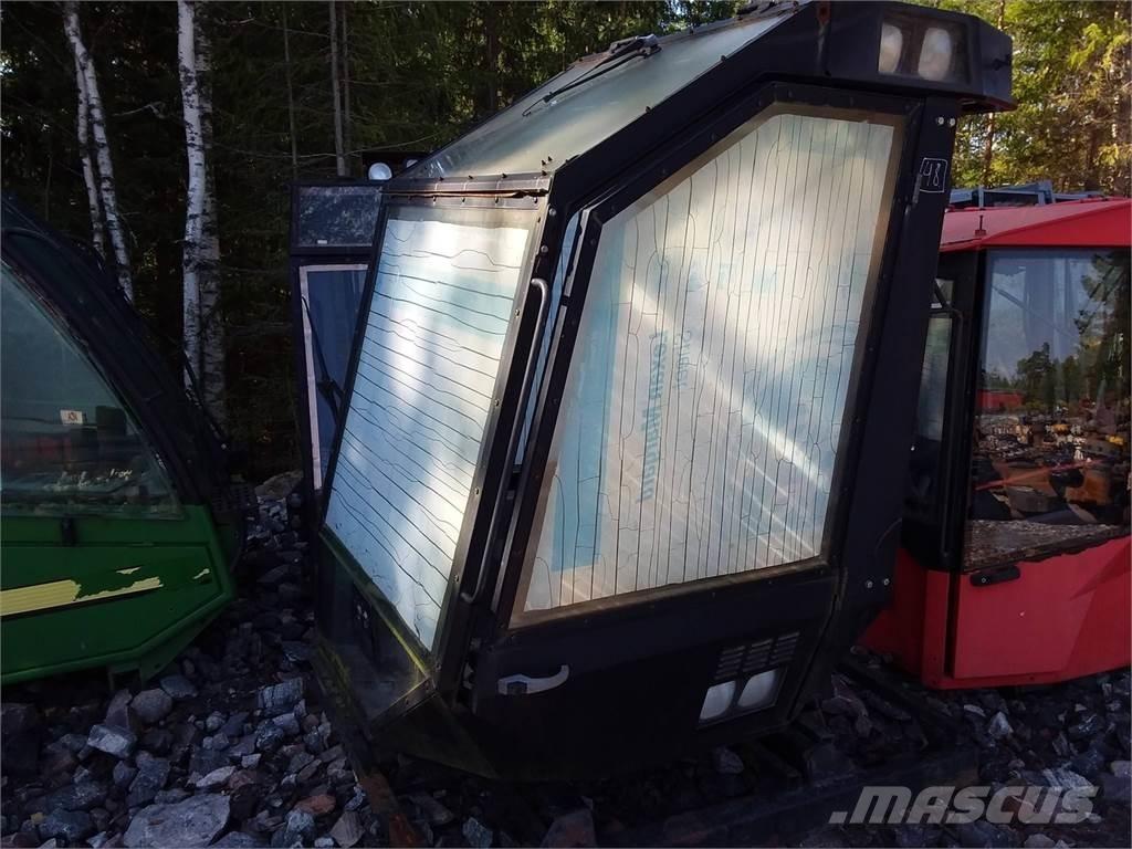 Valmet 901 Kabiner og interiør