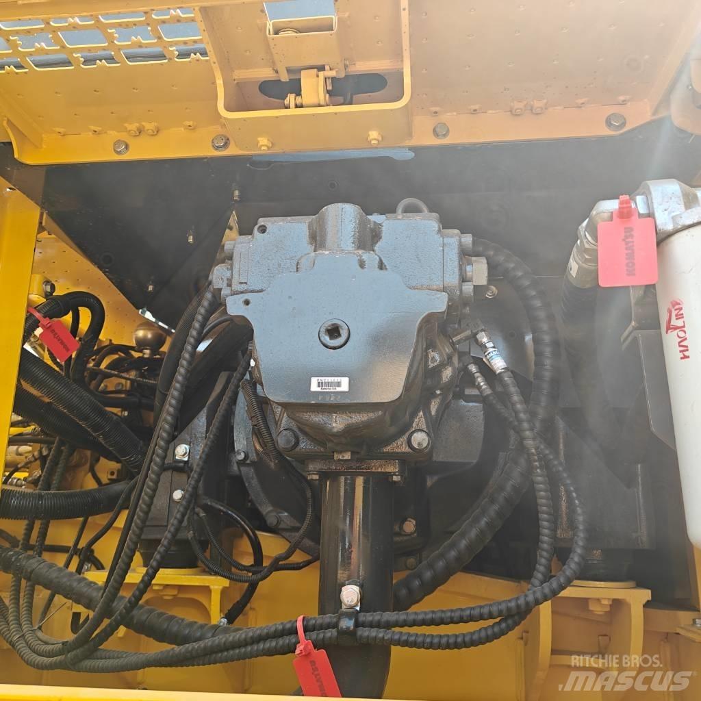 Komatsu 350-8 Gravemaskiner på larvebånd
