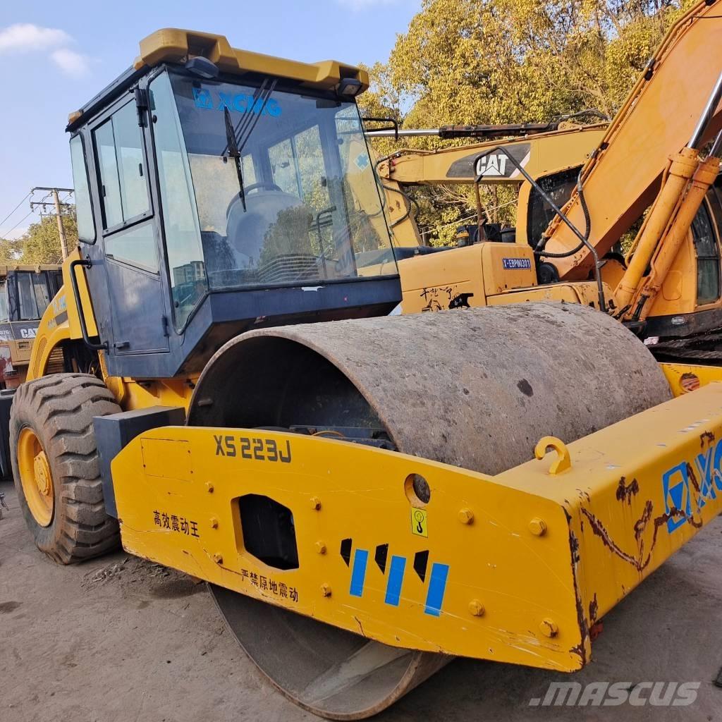 XCMG XS 143 J Enkelt tromle