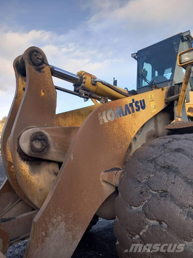 Komatsu WA 600-6 Læssemaskiner på hjul