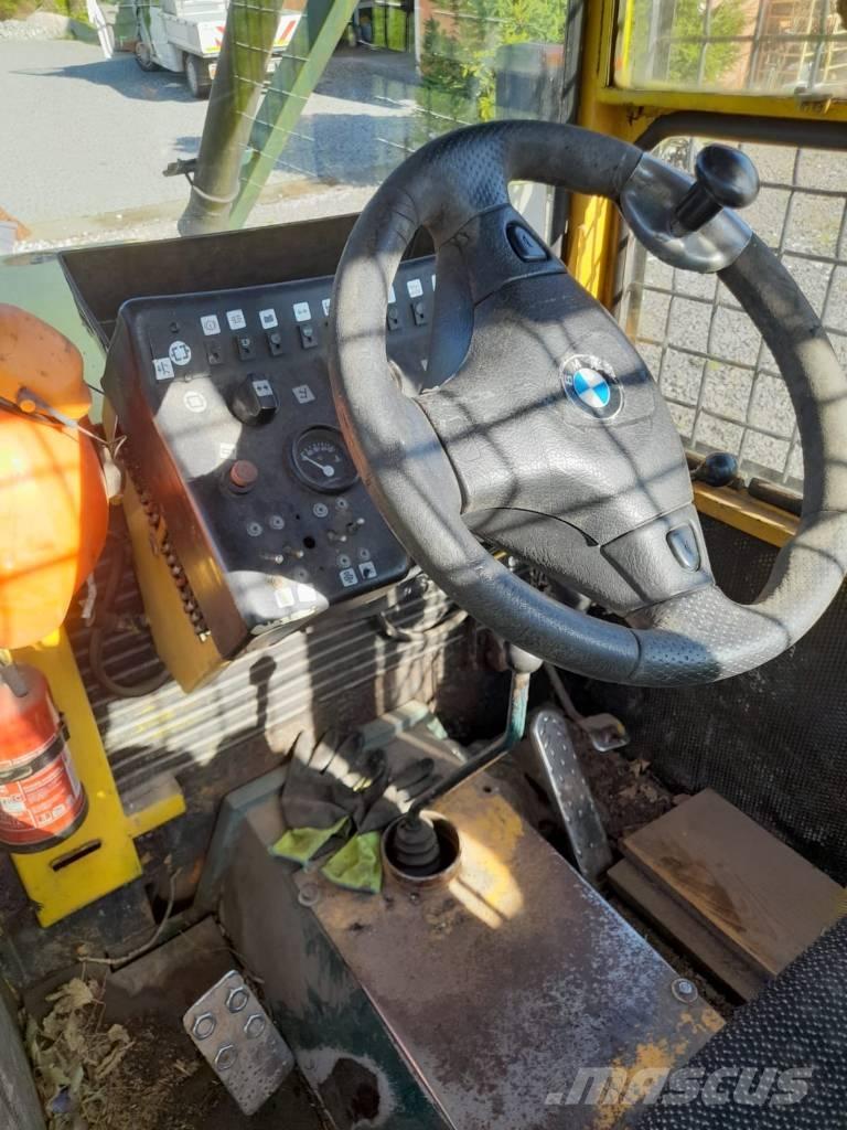 LKT 81 TURBO Udslæbningstraktorer