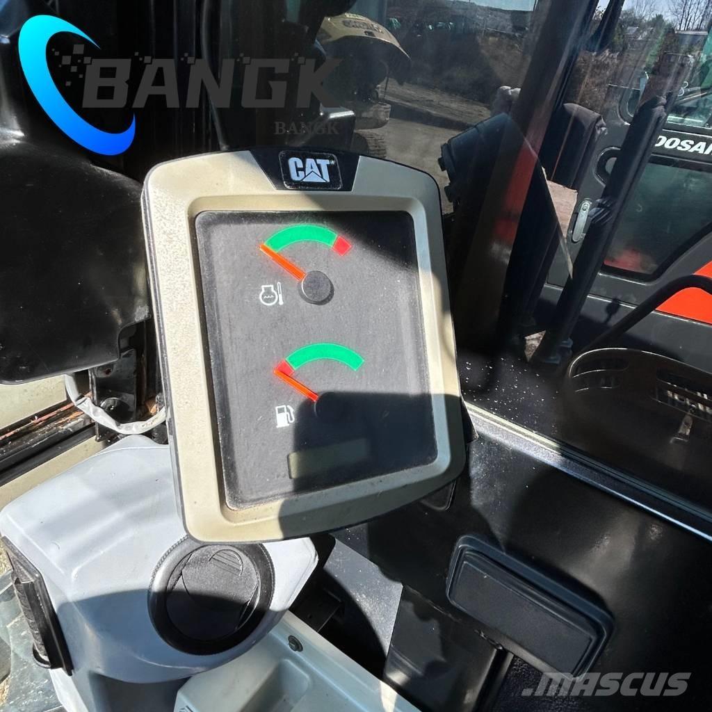 CAT 306E2 Gravemaskiner på larvebånd