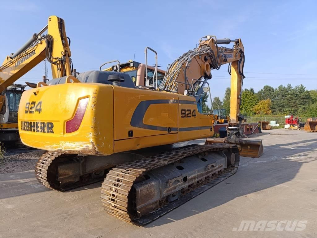 Liebherr R924LC Gravemaskiner på larvebånd