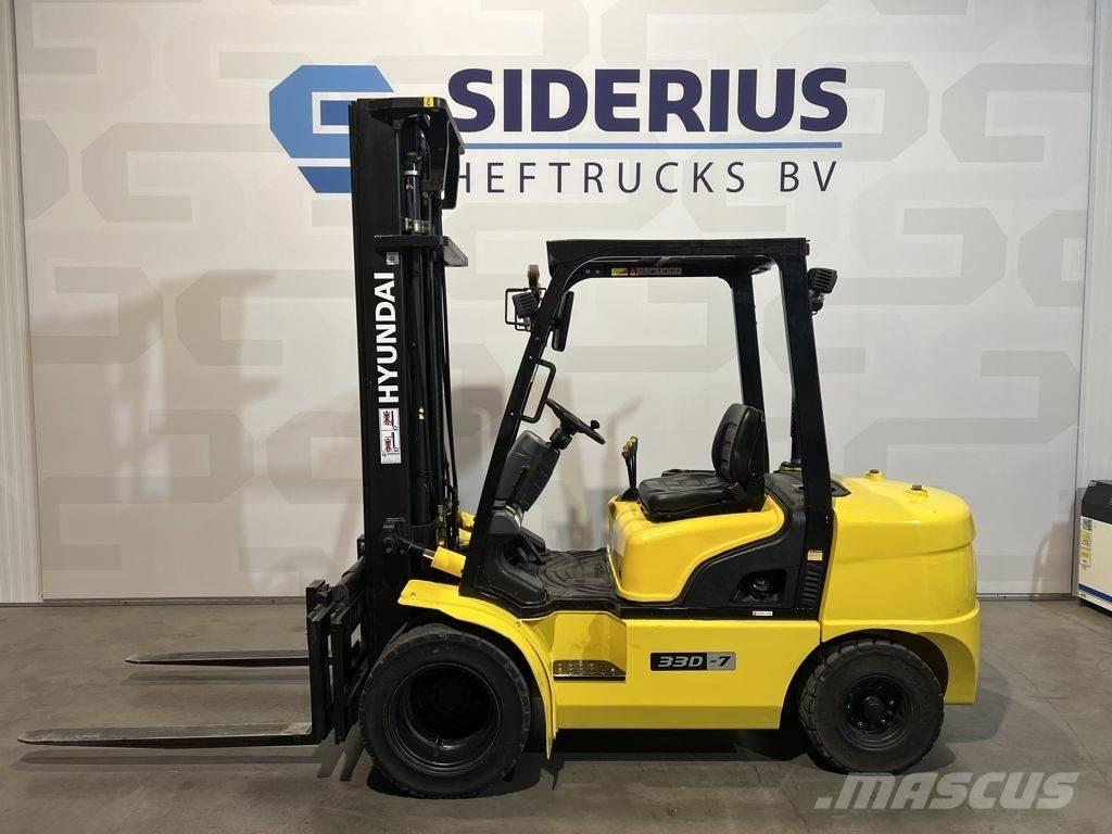 Hyundai 33D-7 Diesel gaffeltrucks