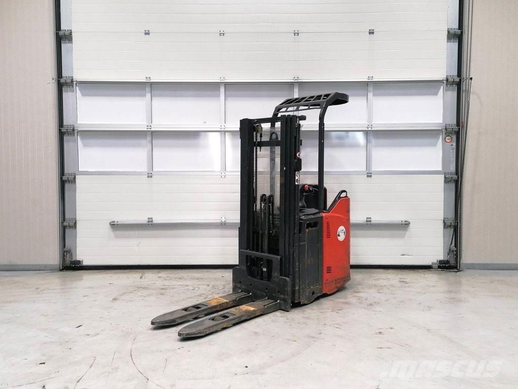 Linde L12SP Gaffelstabler med gående fører