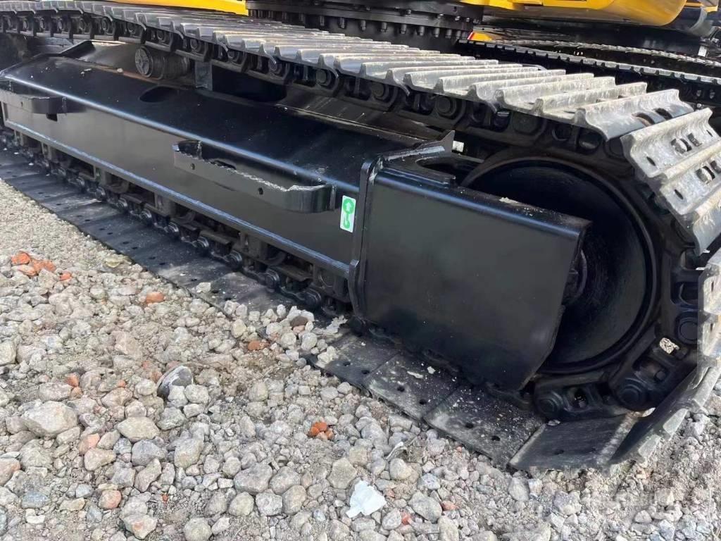 CAT 313 Gravemaskiner på larvebånd