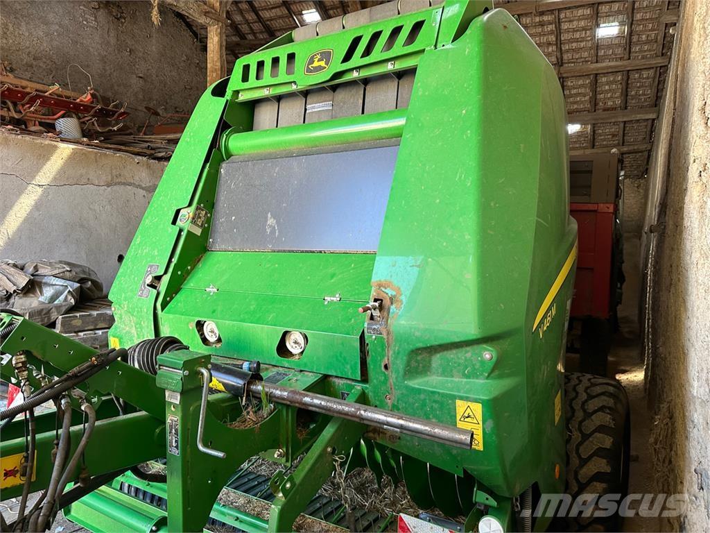 John Deere V461M Rundballe-pressere