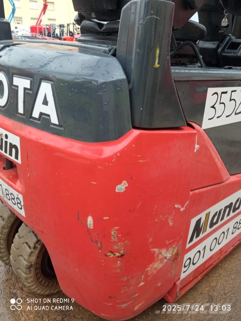 Toyota 8FBE16T El gaffeltrucks