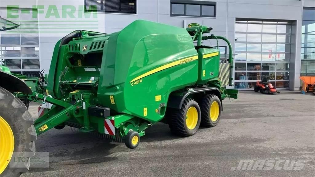 John Deere c451r Pressere til firkantede baller