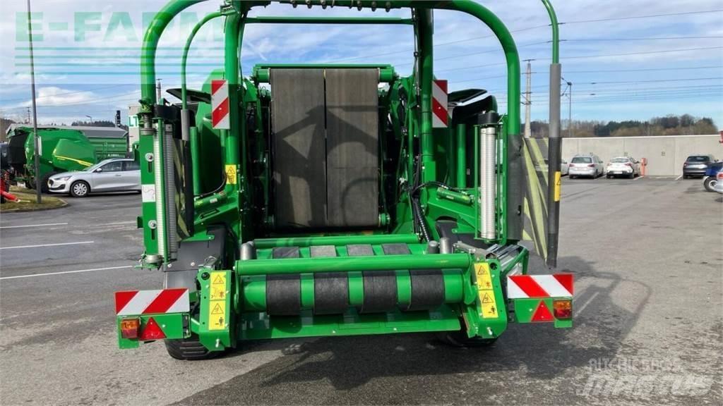 John Deere c451r Pressere til firkantede baller
