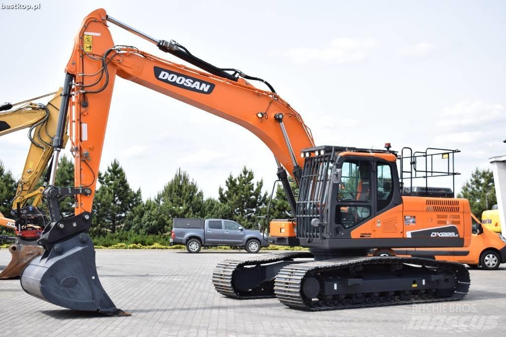 Doosan DX 225 LC-5 Gravemaskiner på larvebånd