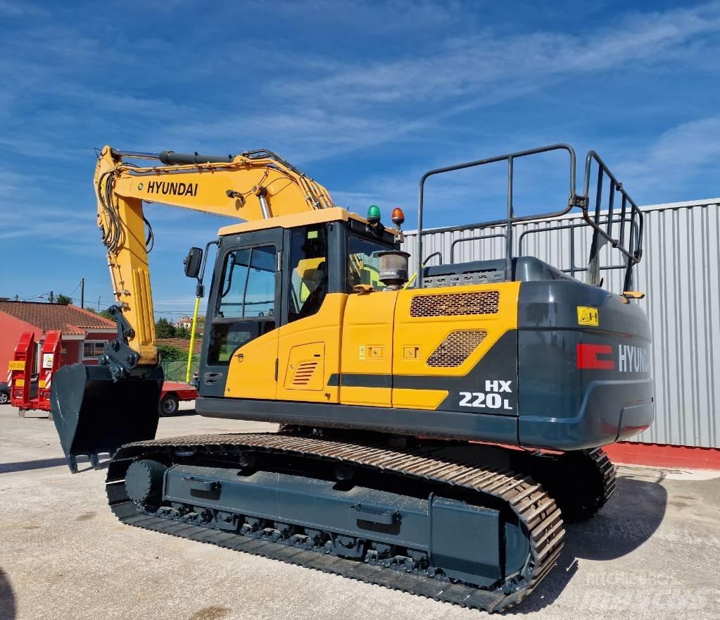 Hyundai HX 220 L Gravemaskiner på larvebånd