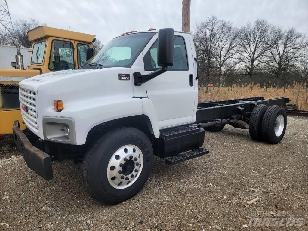 GMC C8500 Chassis