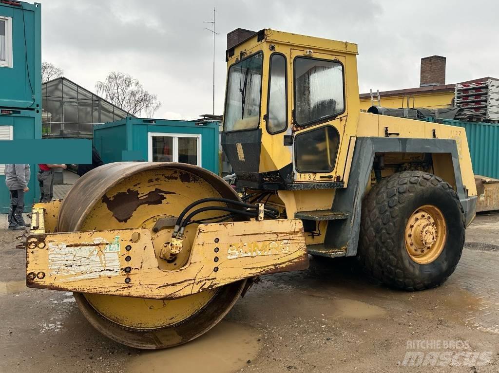 Bomag BW 213 D Enkelt tromle