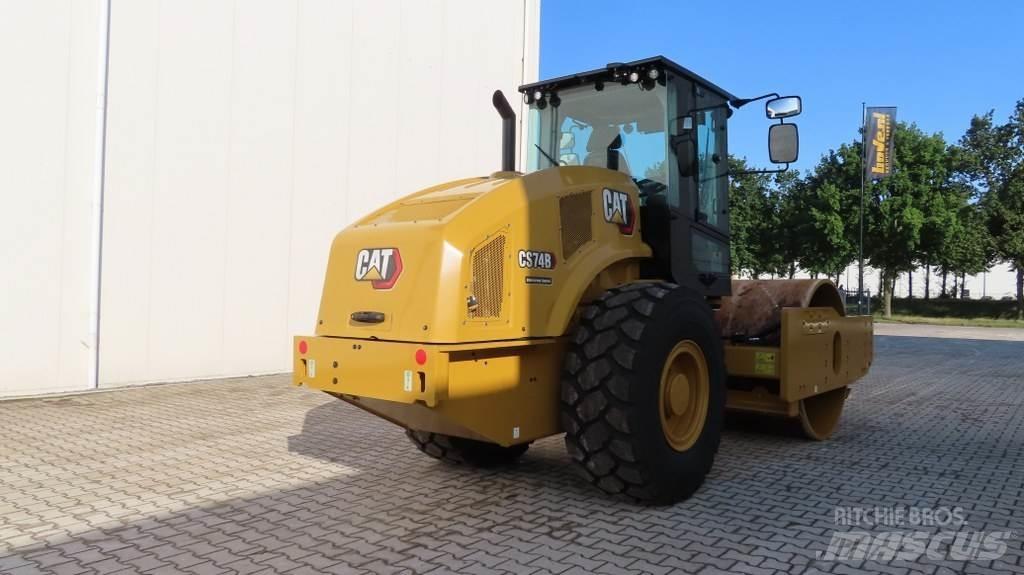 CAT CS 74 B Enkelt tromle