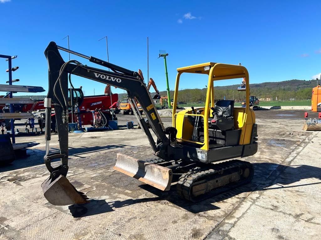 Volvo EC 25 Minigravemaskiner