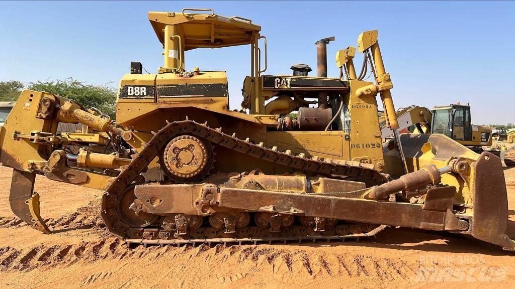 CAT D8R Bulldozer på larvebånd