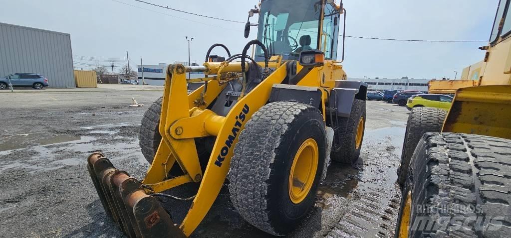 Komatsu WA 200 Læssemaskiner på hjul